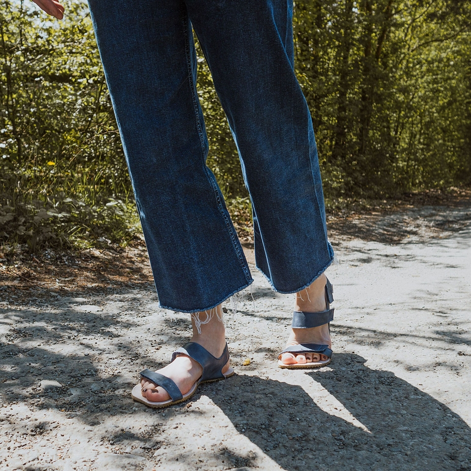 Sandale barefoot de piele Oto albastru închis