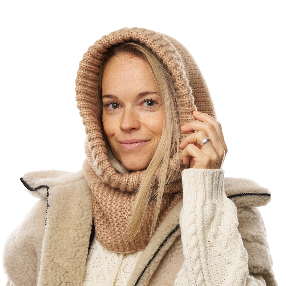 Glugă din lână tricotată Supersoft Merino Alvear bej